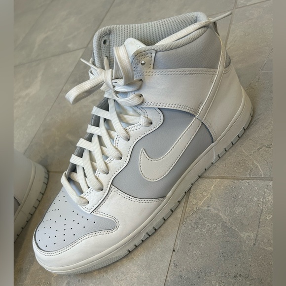 Men’s 2022 Dunk High 'White Pure Platinum' - Picture 11 of 13